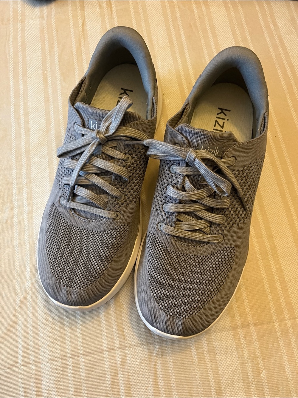 Kizik Men's Gray Knit Lace-Up Sneakers size 13W